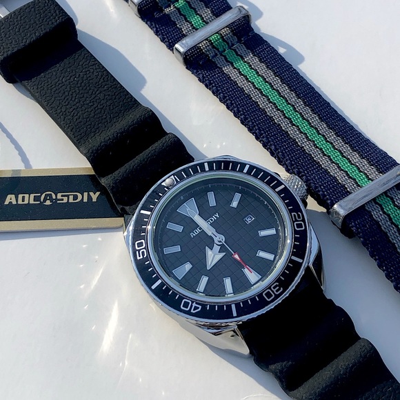 Men’s Quartz Sport Watch - Picture 8 of 11